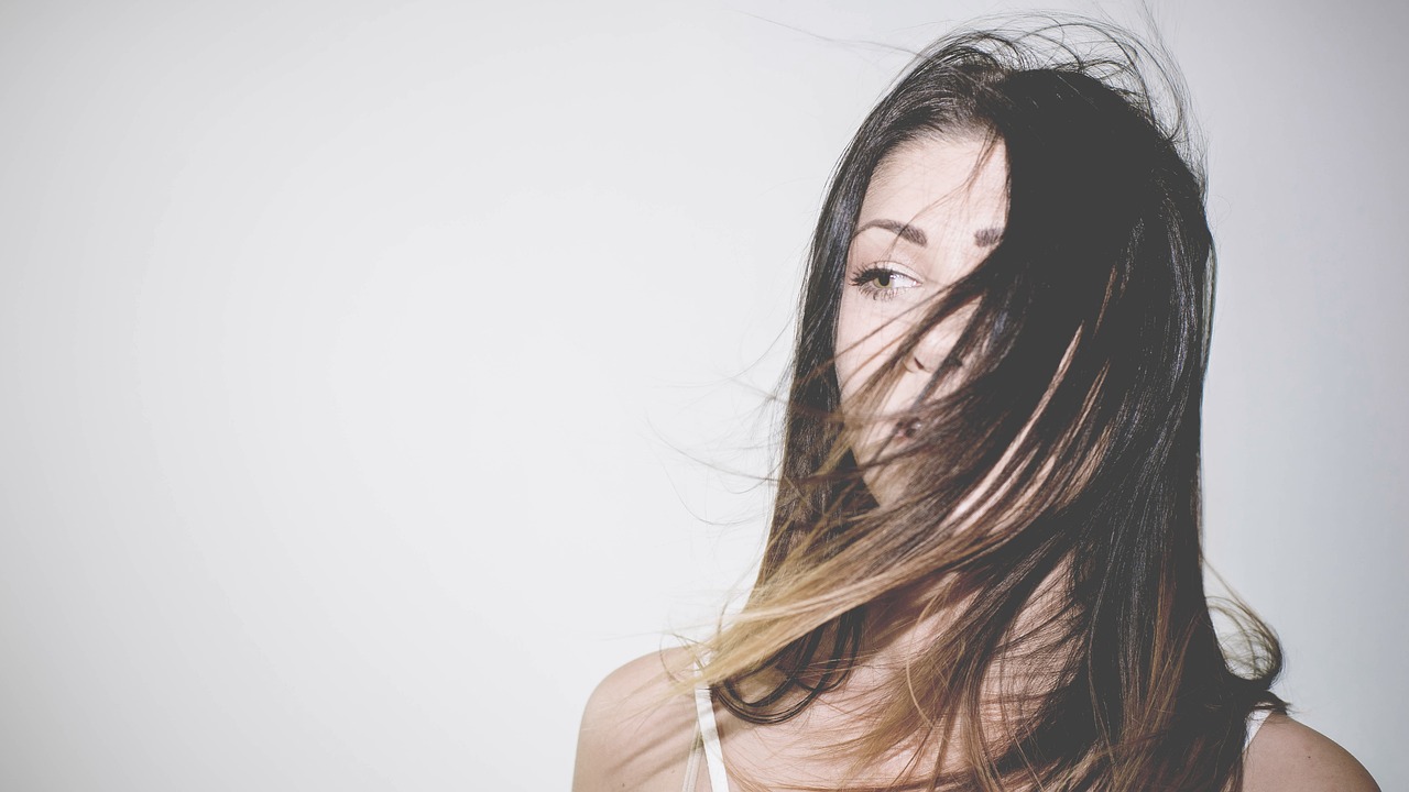 The Influence of Technology on Romantic Relationships